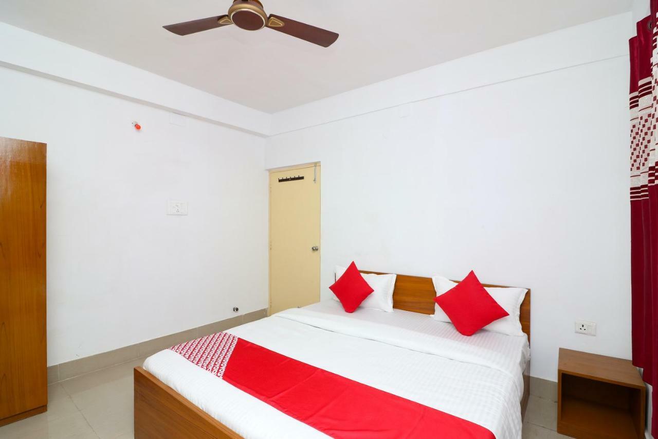 Oyo 30269 Amar Raj Inn Kolkata Exterior photo